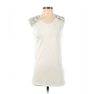 Ella Moss sleeveless top with woven shoulder detail. Women’s Size small